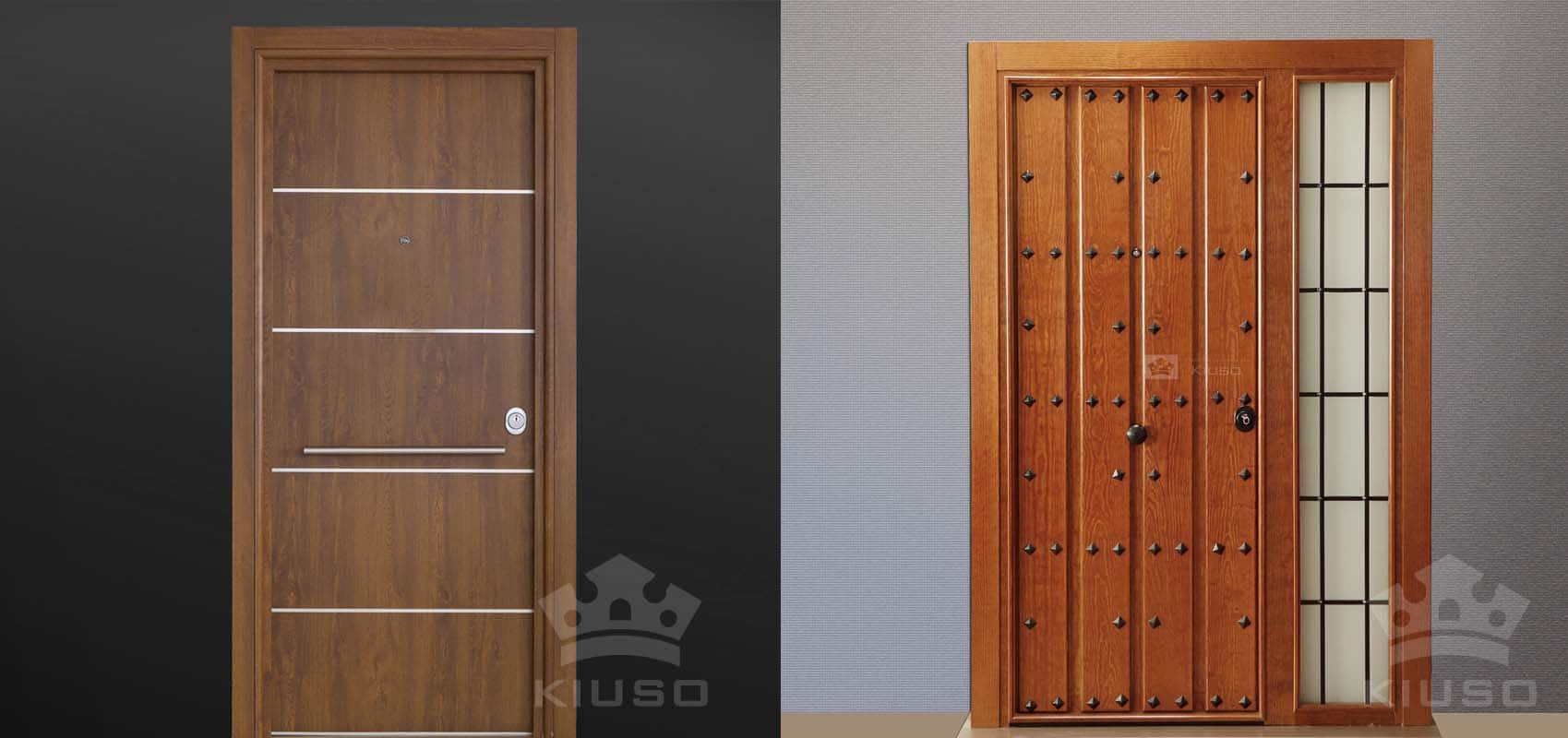 Puerta Ciega a la izquierda y puerta con fijo de cristal a la derecha.